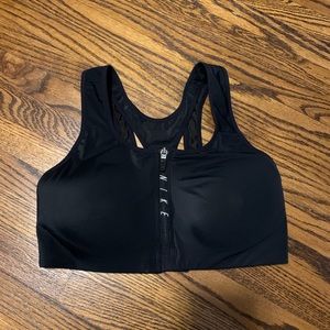 Nike - High Impact Sports Bra